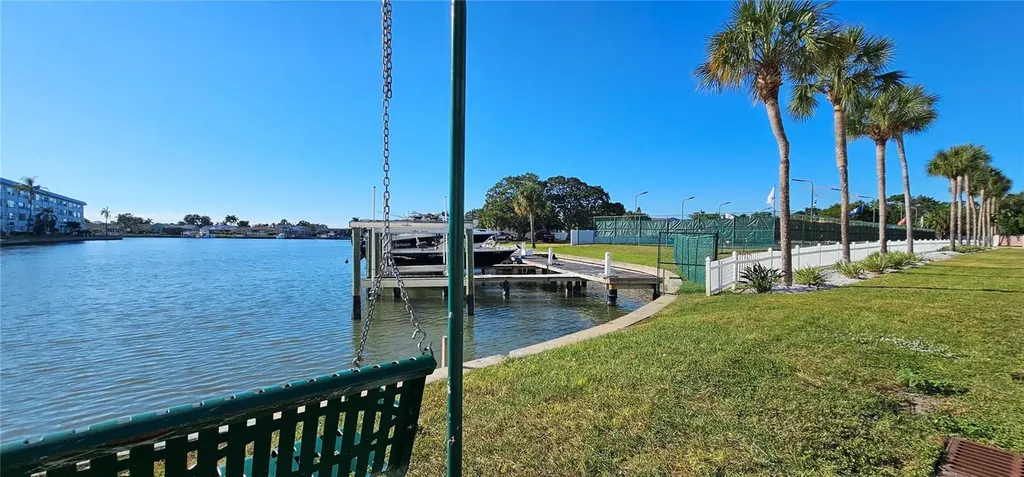 2960 59th Street S Gulfport FL 33707