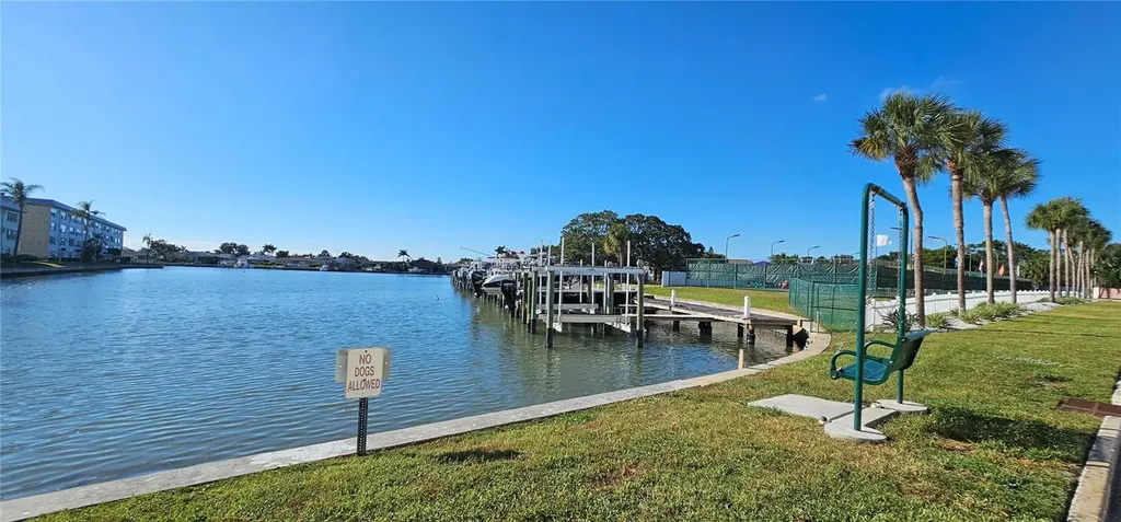 2960 59th Street S Gulfport FL 33707