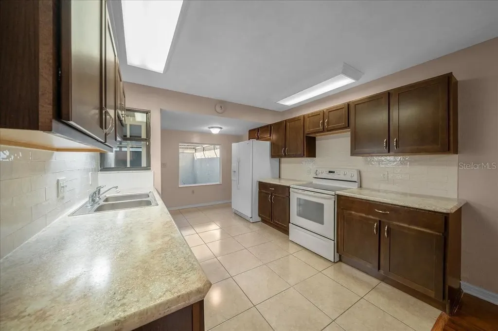 3702 NE 17th Street Ocala FL 34470