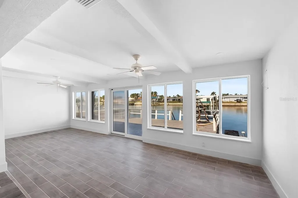 511 Boca Ciega Point Boulevard N St Petersburg FL 33708