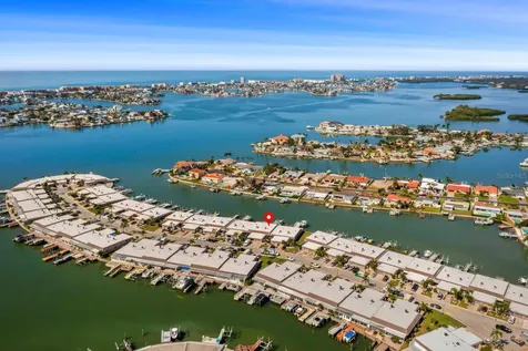 511 Boca Ciega Point Boulevard N St Petersburg FL 33708