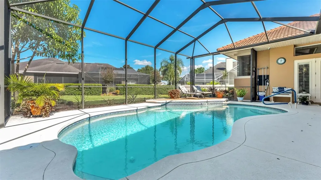 237 Mclean Point Winter Haven FL 33884