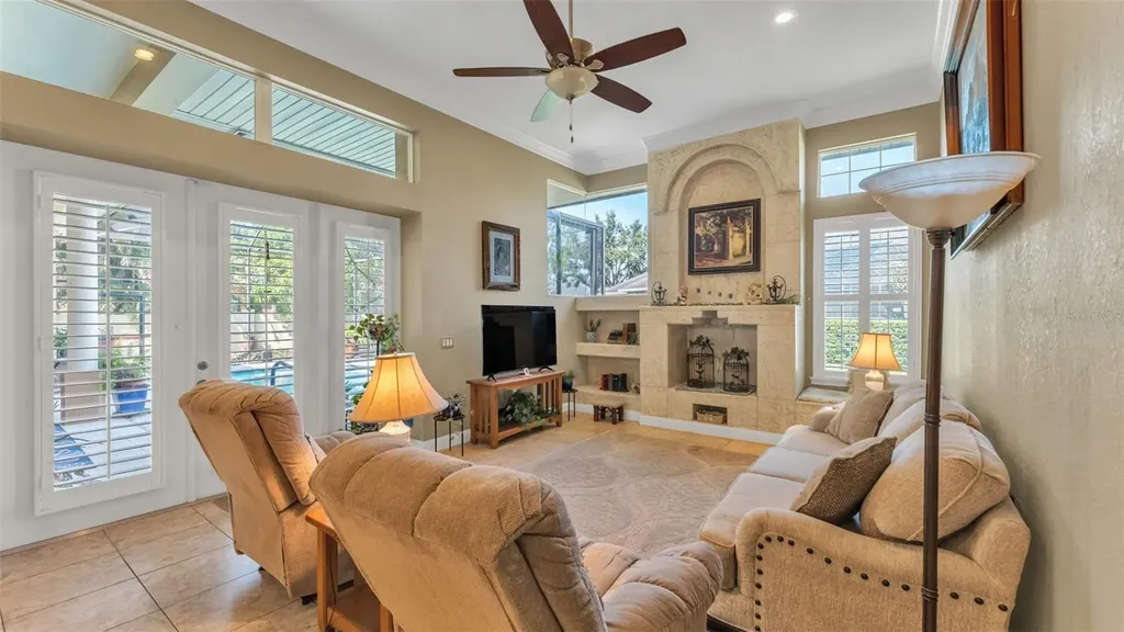 237 Mclean Point Winter Haven FL 33884