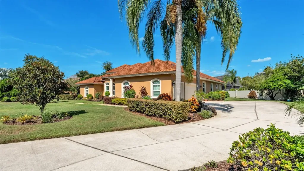 237 Mclean Point Winter Haven FL 33884