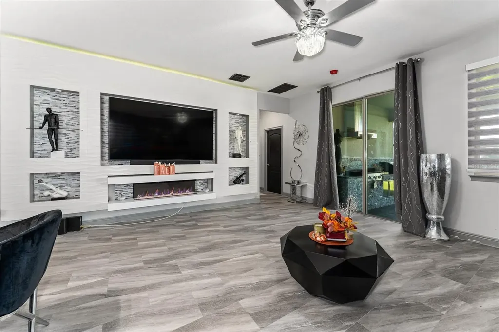 3199 Crispin Circle Harmony FL 34773