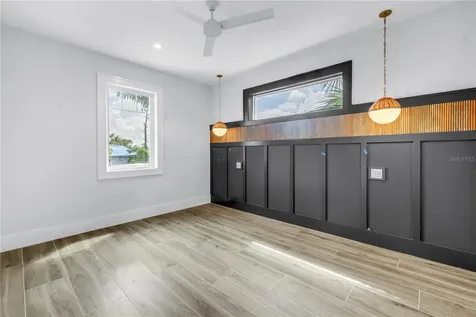 646 Calle Del Otono Sarasota FL 34242