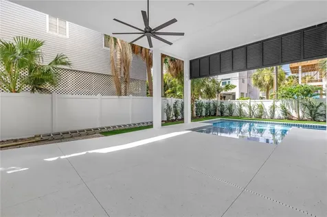646 Calle Del Otono Sarasota FL 34242