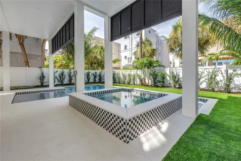646 Calle Del Otono Sarasota FL 34242