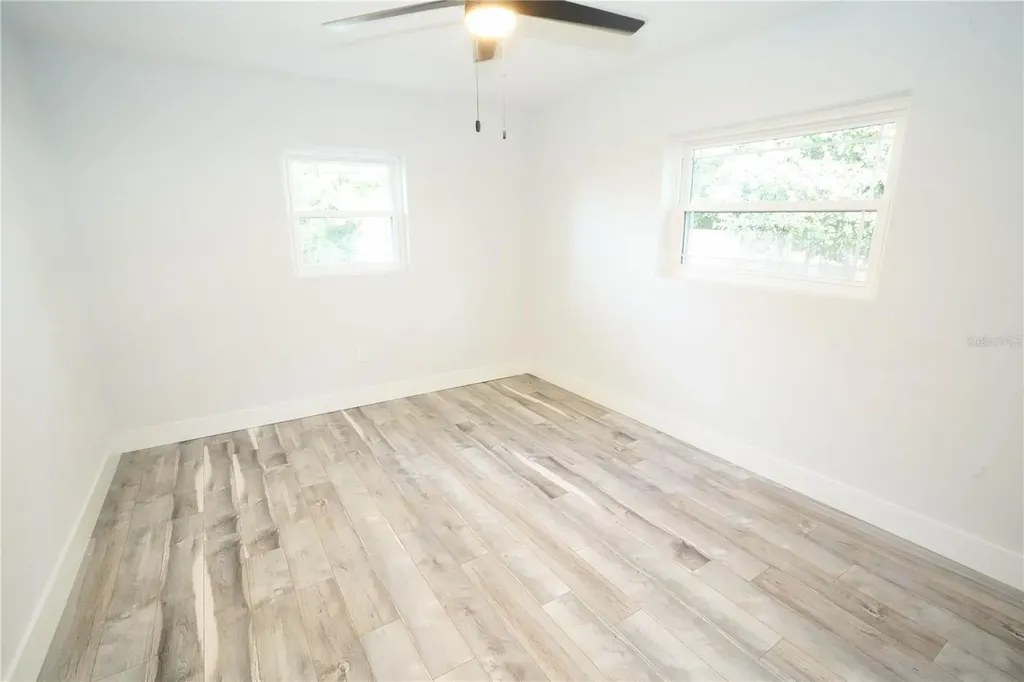 5817 Dartmouth Avenue N St Petersburg FL 33710