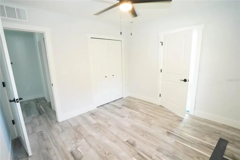 5817 Dartmouth Avenue N St Petersburg FL 33710
