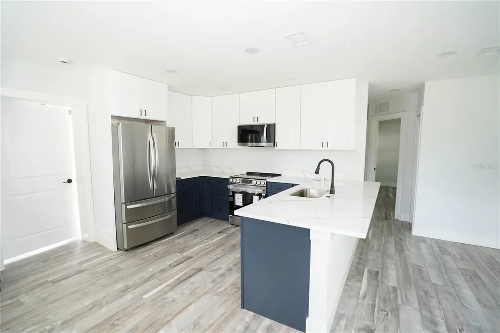 5817 Dartmouth Avenue N St Petersburg FL 33710