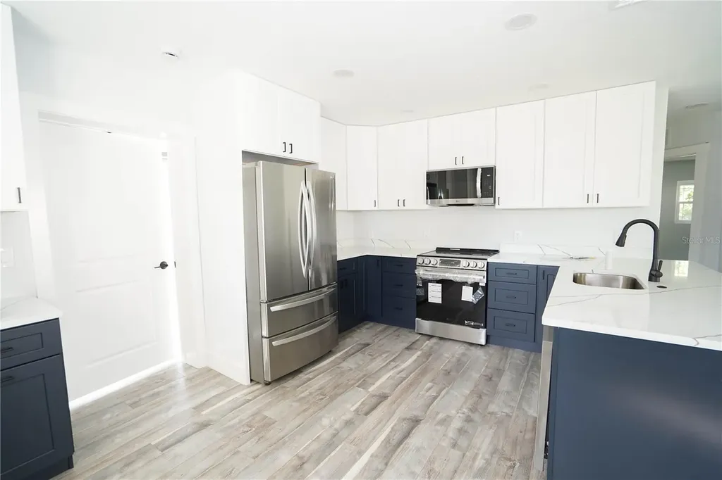 5817 Dartmouth Avenue N St Petersburg FL 33710