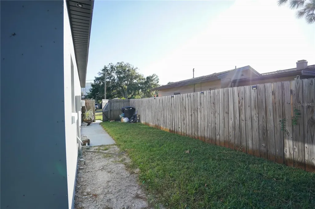 5817 Dartmouth Avenue N St Petersburg FL 33710