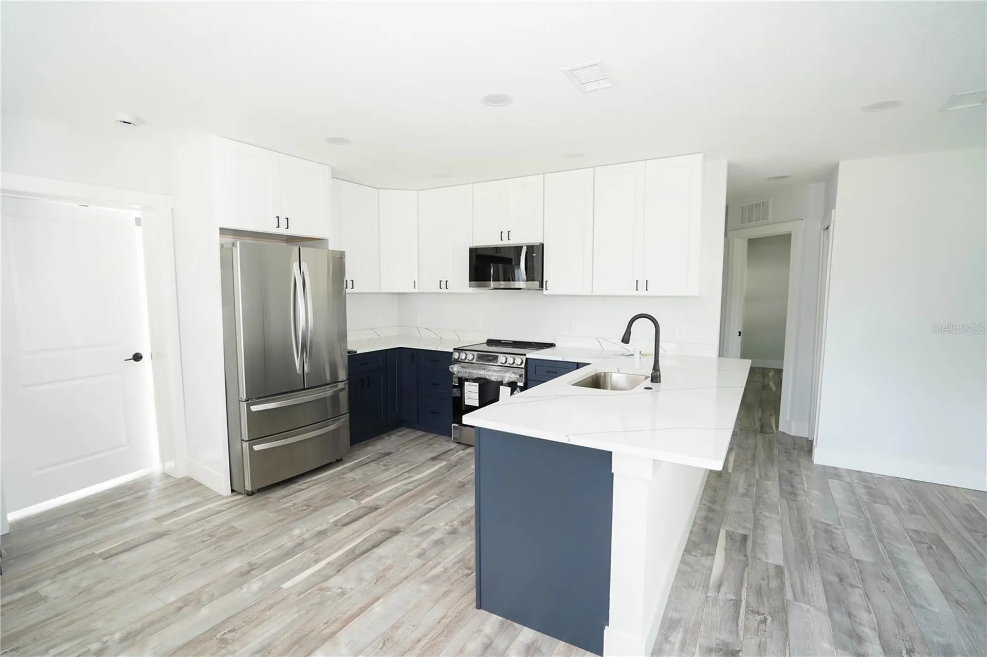 5817 Dartmouth Avenue N St Petersburg FL 33710