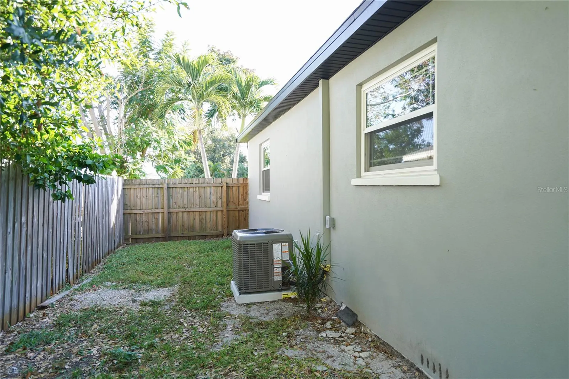 5817 Dartmouth Avenue N St Petersburg FL 33710