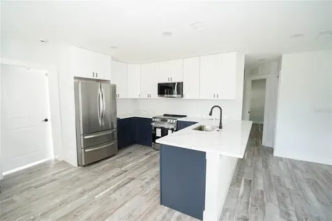 5817 Dartmouth Avenue N St Petersburg FL 33710
