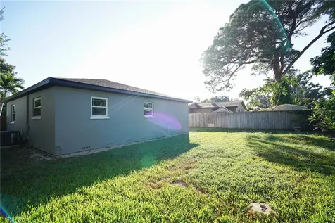 5817 Dartmouth Avenue N St Petersburg FL 33710