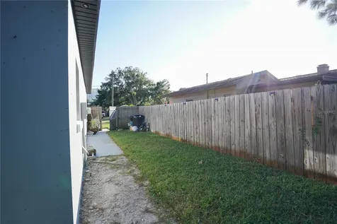 5817 Dartmouth Avenue N St Petersburg FL 33710