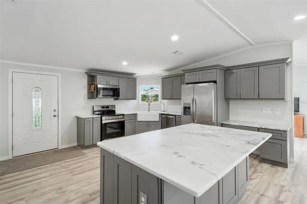 15 Freeman Avenue Punta Gorda FL 33950