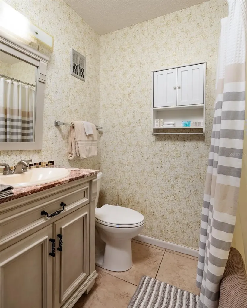 5623 80th Street N St Petersburg FL 33709