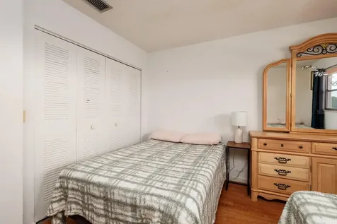 5623 80th Street N St Petersburg FL 33709
