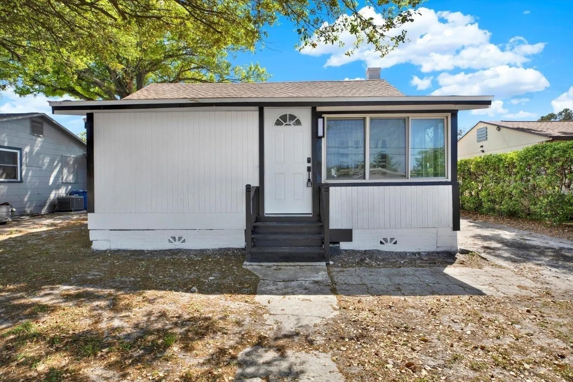 4082 38th Avenue N St Petersburg FL 33713