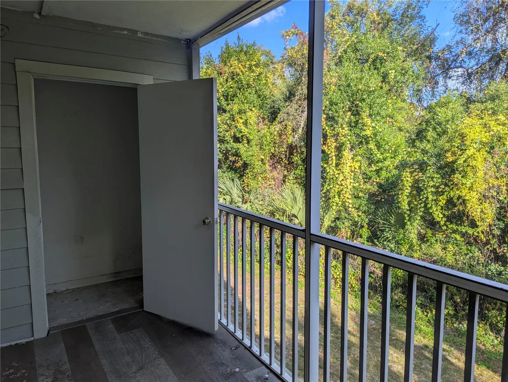 5956 Westgate Drive Orlando FL 32835