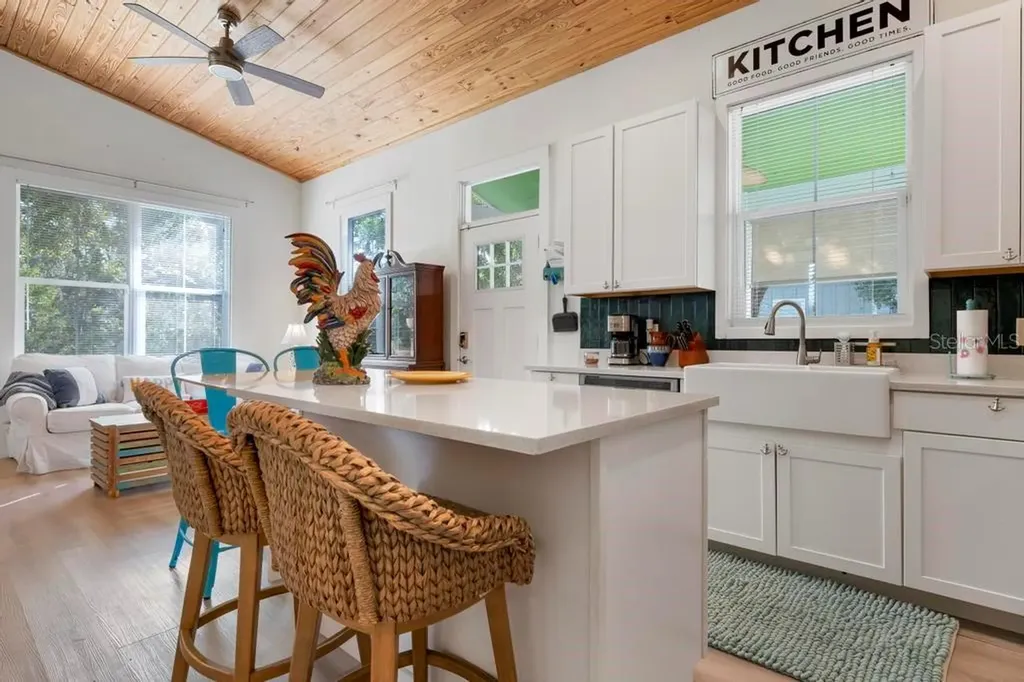 559 18th Street E Bradenton FL 34208