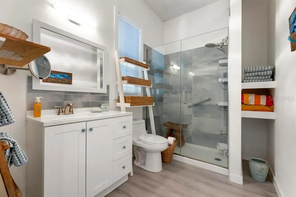 559 18th Street E Bradenton FL 34208