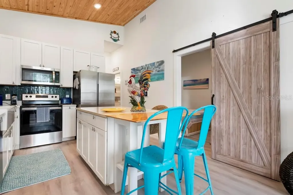 559 18th Street E Bradenton FL 34208