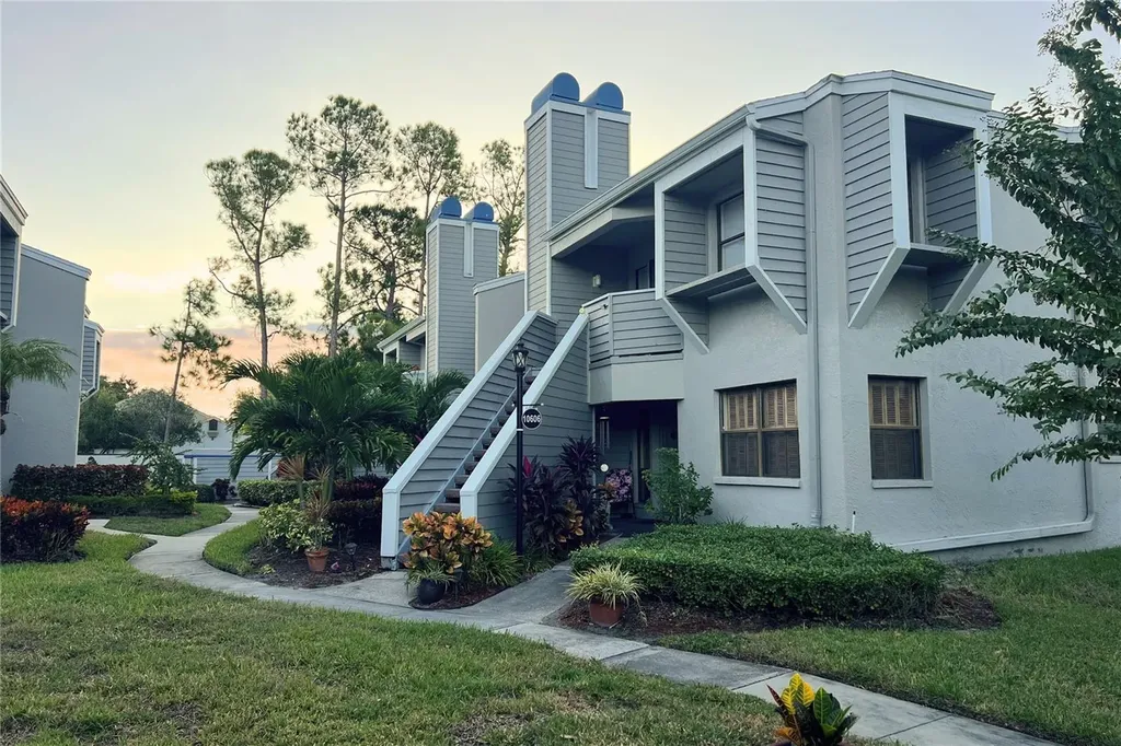 10606 Longwood Drive Seminole FL 33777