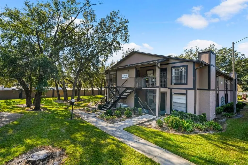 4003 Nestle Oaks Place Tampa FL 33613