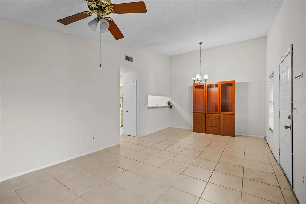 4003 Nestle Oaks Place Tampa FL 33613