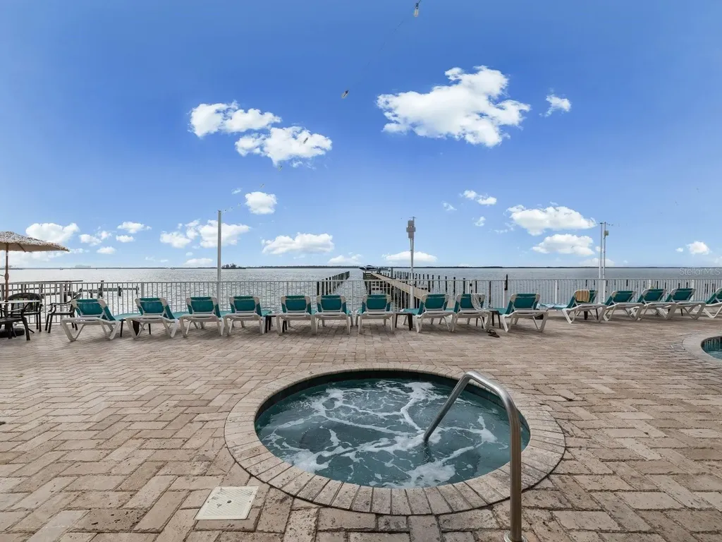 1420 Bayshore Boulevard Dunedin FL 34698