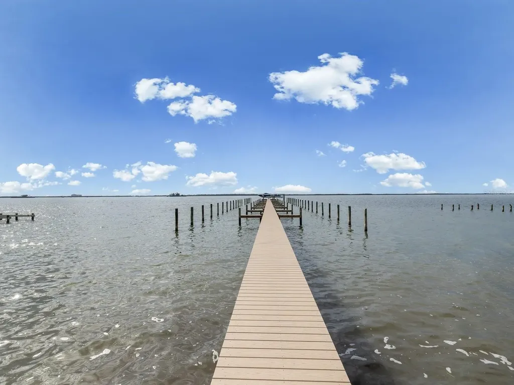 1420 Bayshore Boulevard Dunedin FL 34698