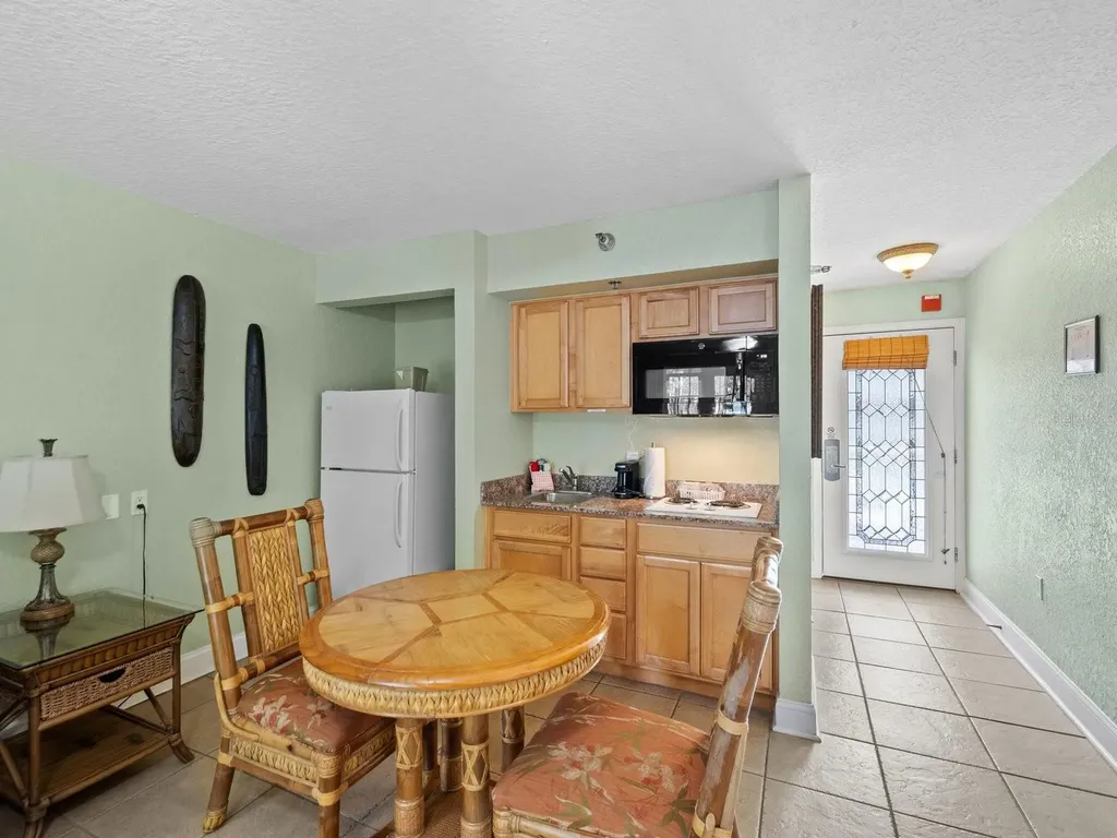 1420 Bayshore Boulevard Dunedin FL 34698