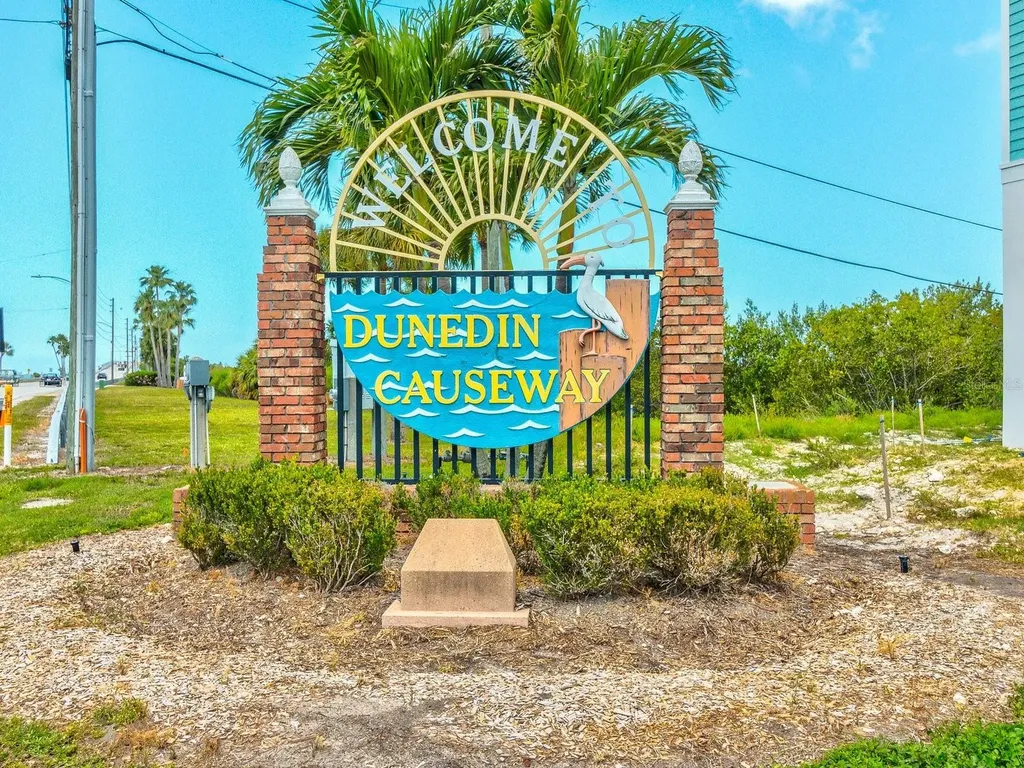 1420 Bayshore Boulevard Dunedin FL 34698