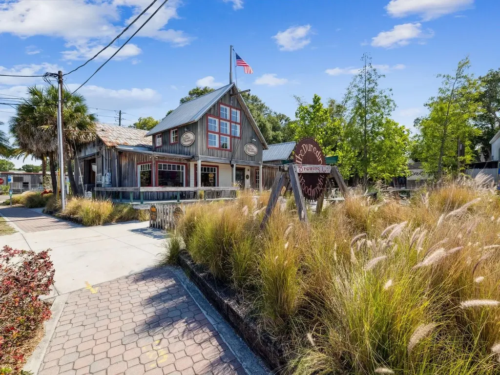 1420 Bayshore Boulevard Dunedin FL 34698