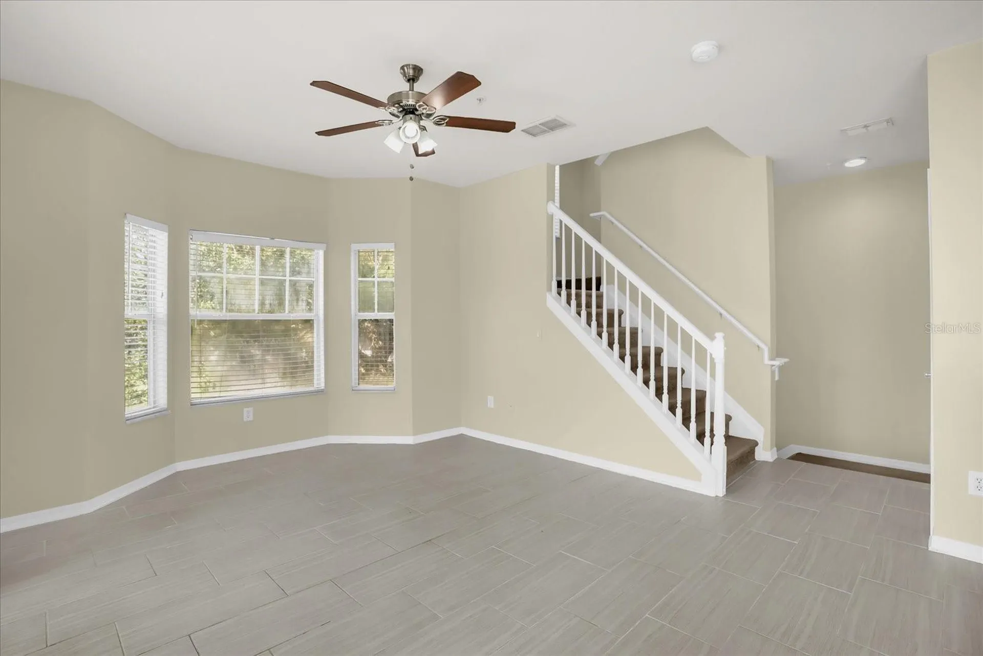 2532 Grand Central Parkway Orlando FL 32839