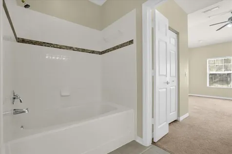 2532 Grand Central Parkway Orlando FL 32839