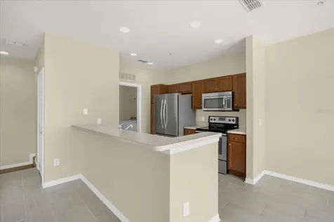 2532 Grand Central Parkway Orlando FL 32839