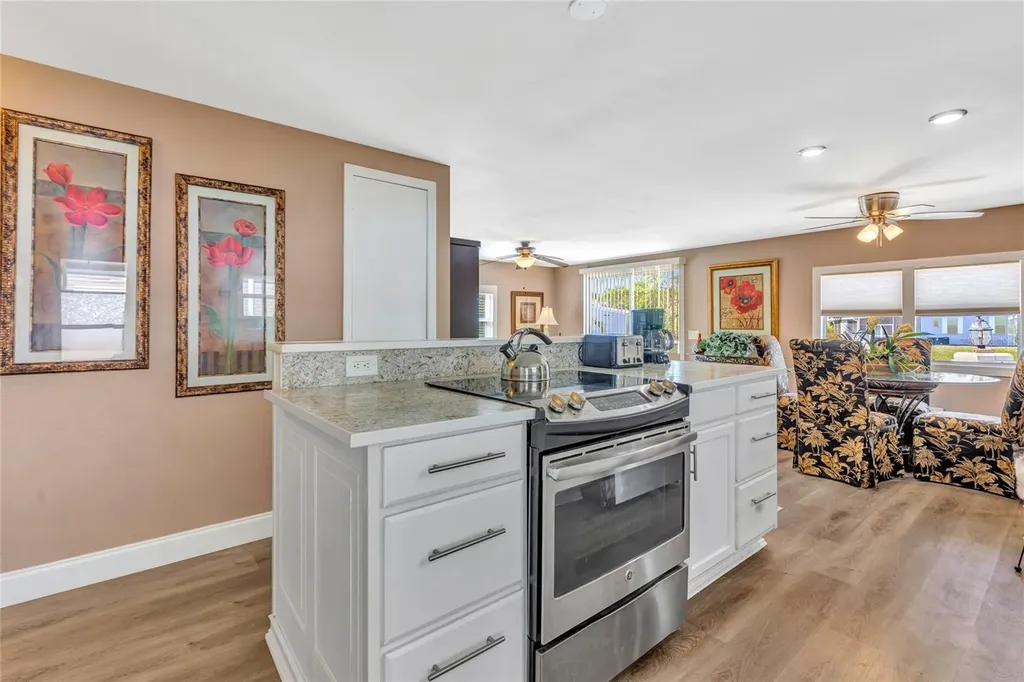 2100 Kings Highway Port Charlotte FL 33980
