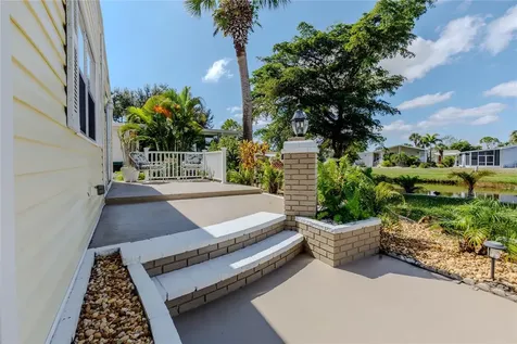 2100 Kings Highway Port Charlotte FL 33980