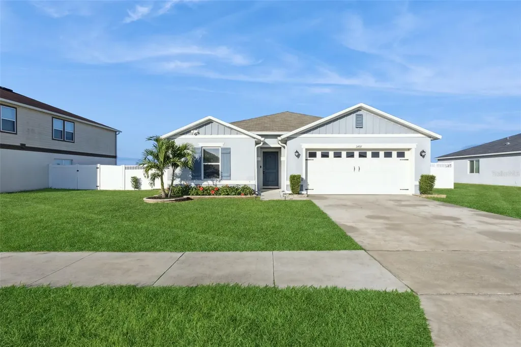 2497 Begonia Street Mascotte FL 34753