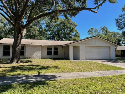36 Valencia Circle Safety Harbor FL 34695