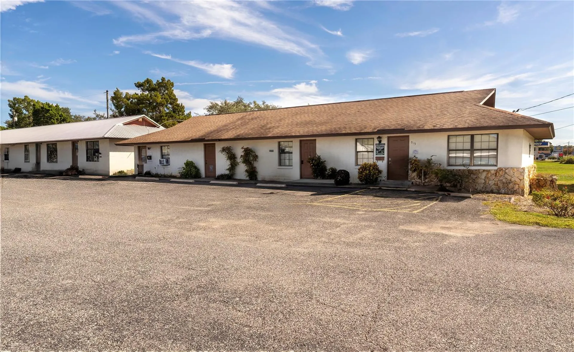 915 E Alfred Street Tavares FL 32778
