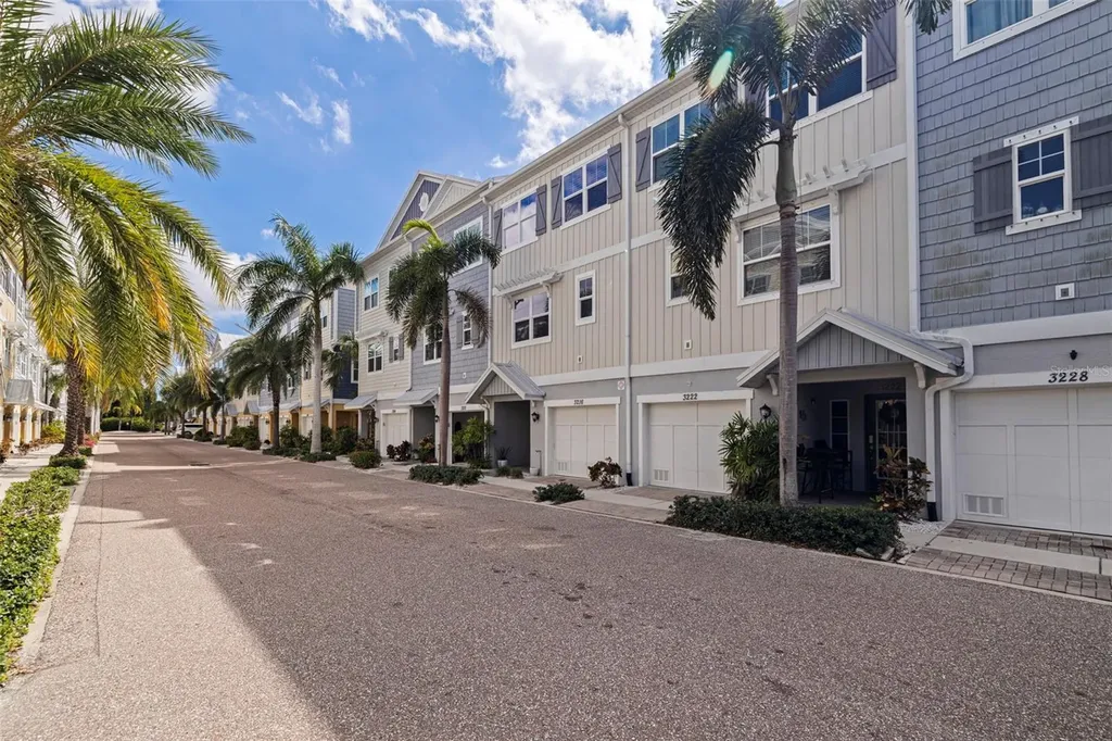 3222 Moorings Drive S St Petersburg FL 33712