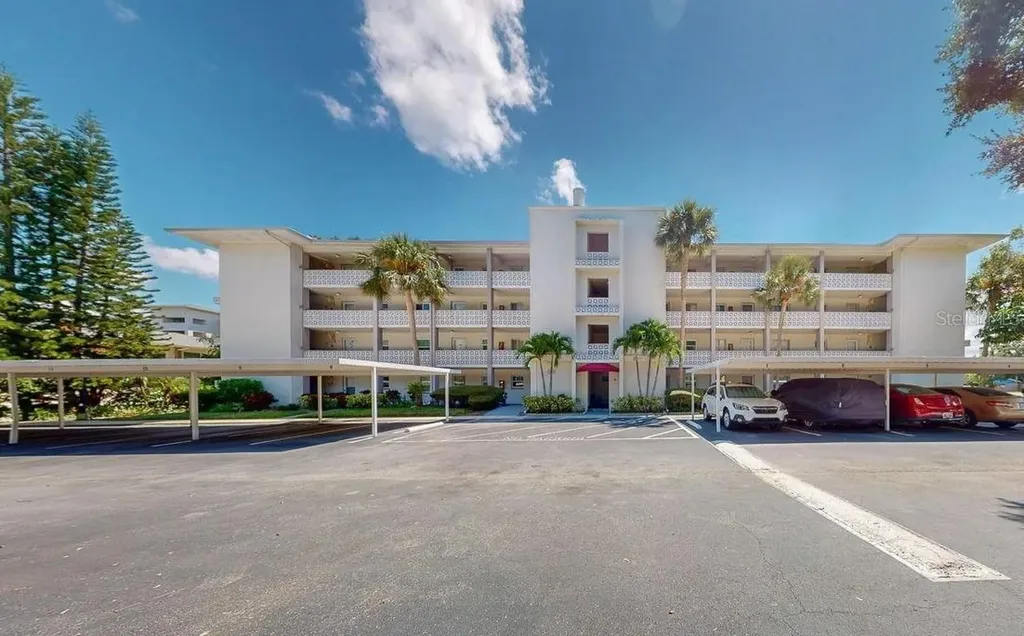 1524 Lakeview Road Clearwater FL 33756