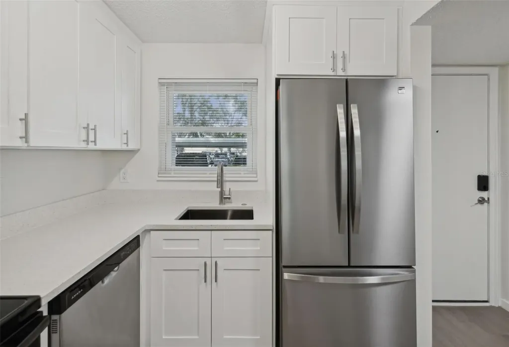 1524 Lakeview Road Clearwater FL 33756