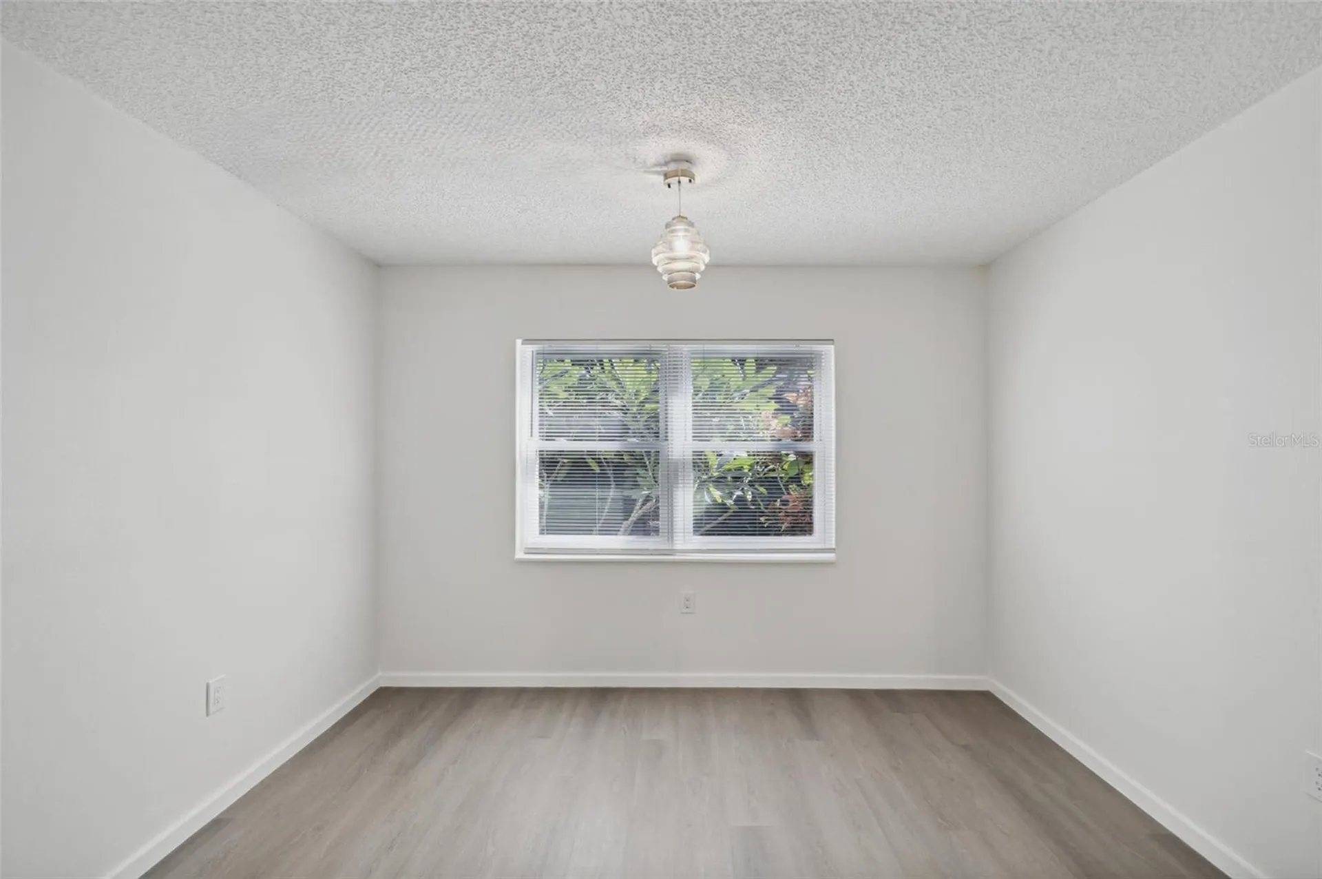 1524 Lakeview Road Clearwater FL 33756